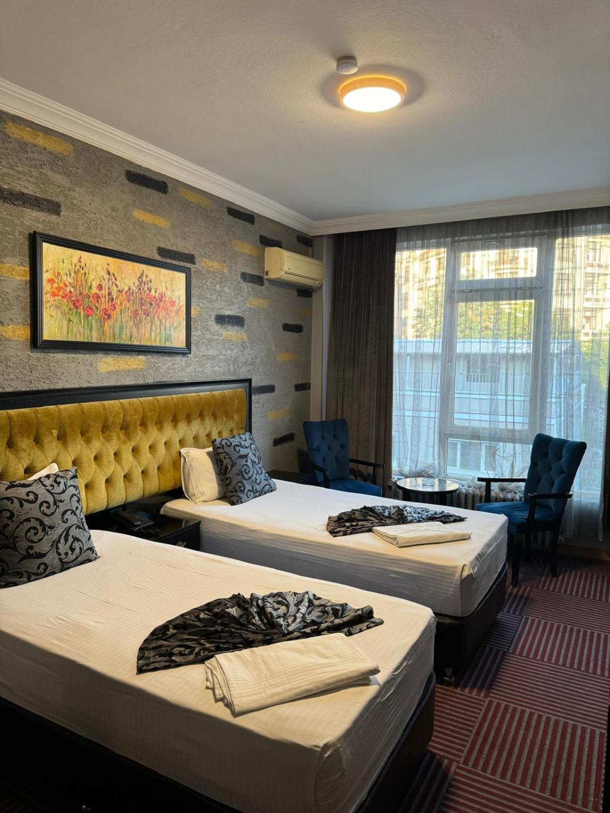 Otel Efes 2*
